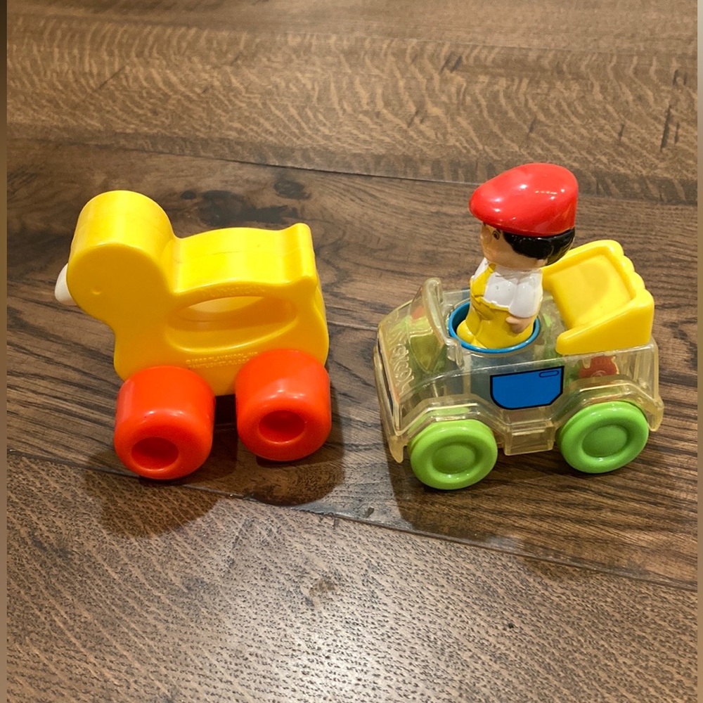 Vintage PLAYSKOOL Wee Animals Yellow Duck and Go Go Gears Sedan